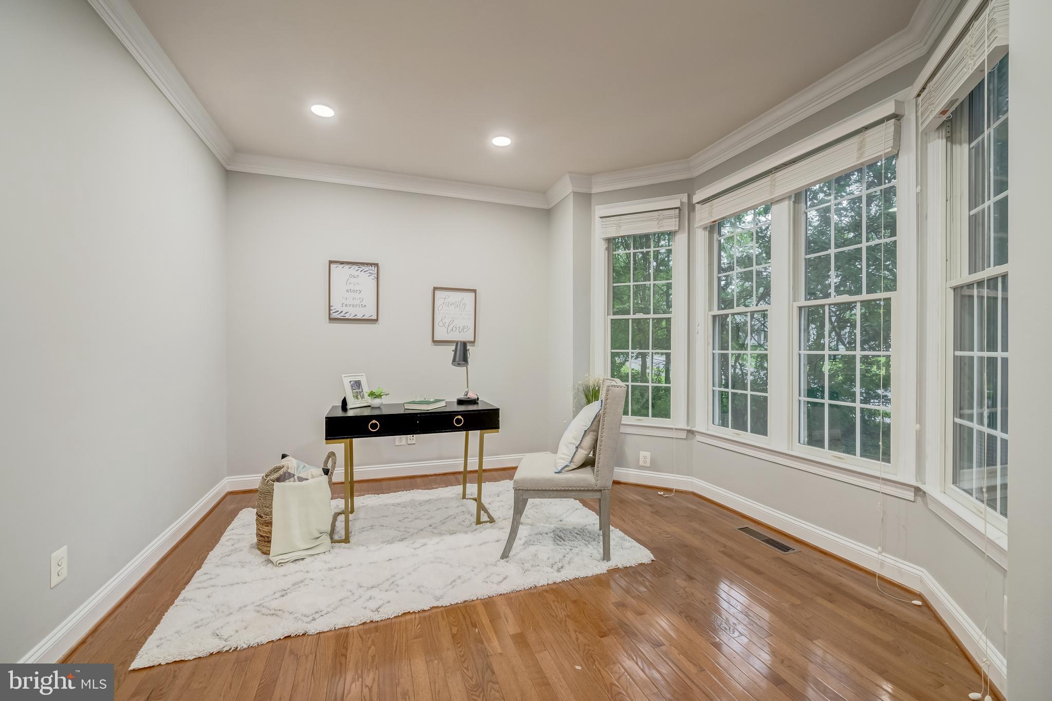 302 Kingsley Road Southwest Vienna, VA 22180 - Photo 6 of 85