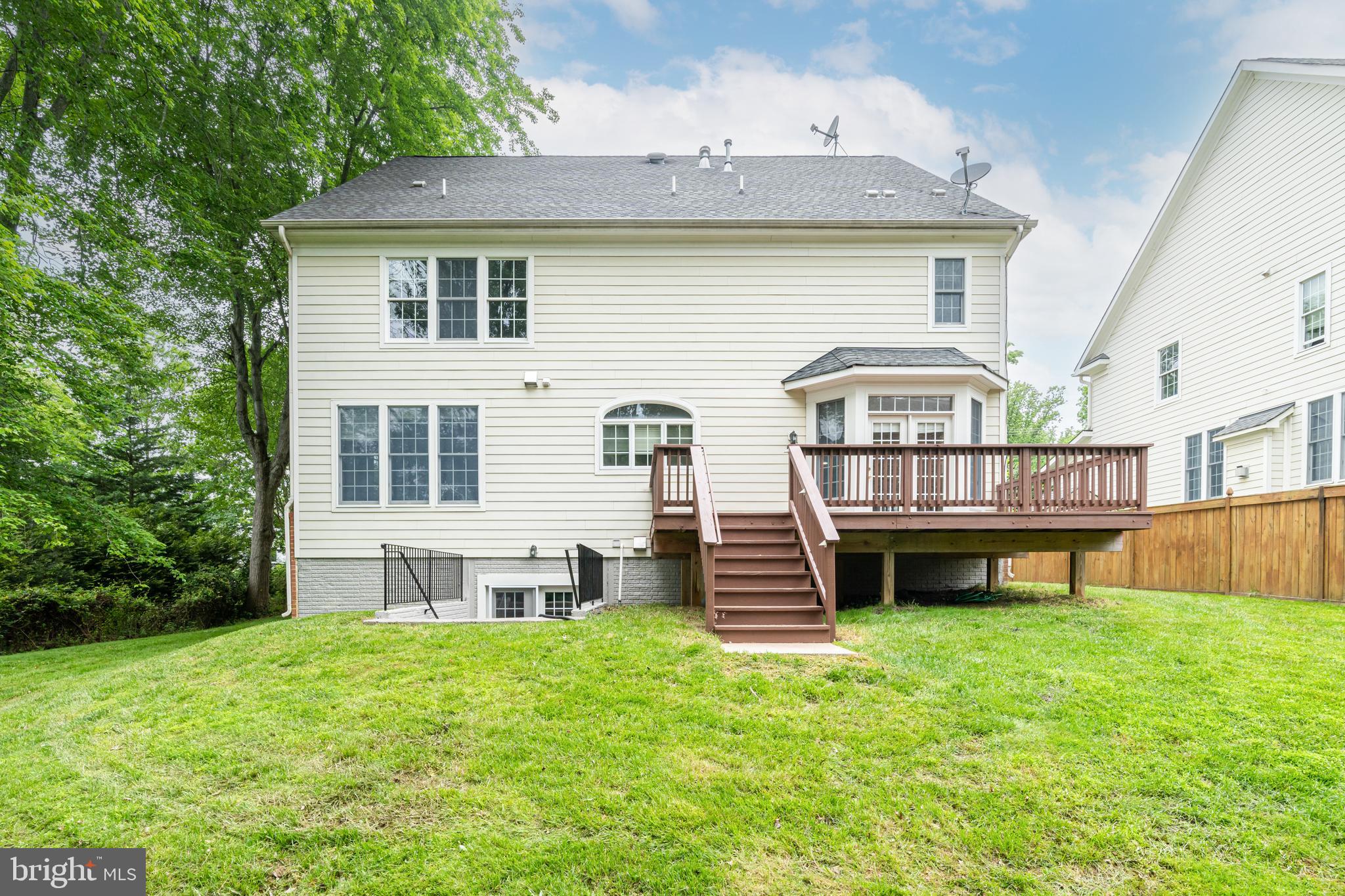 302 Kingsley Road Southwest Vienna, VA 22180 - Photo 65 of 85