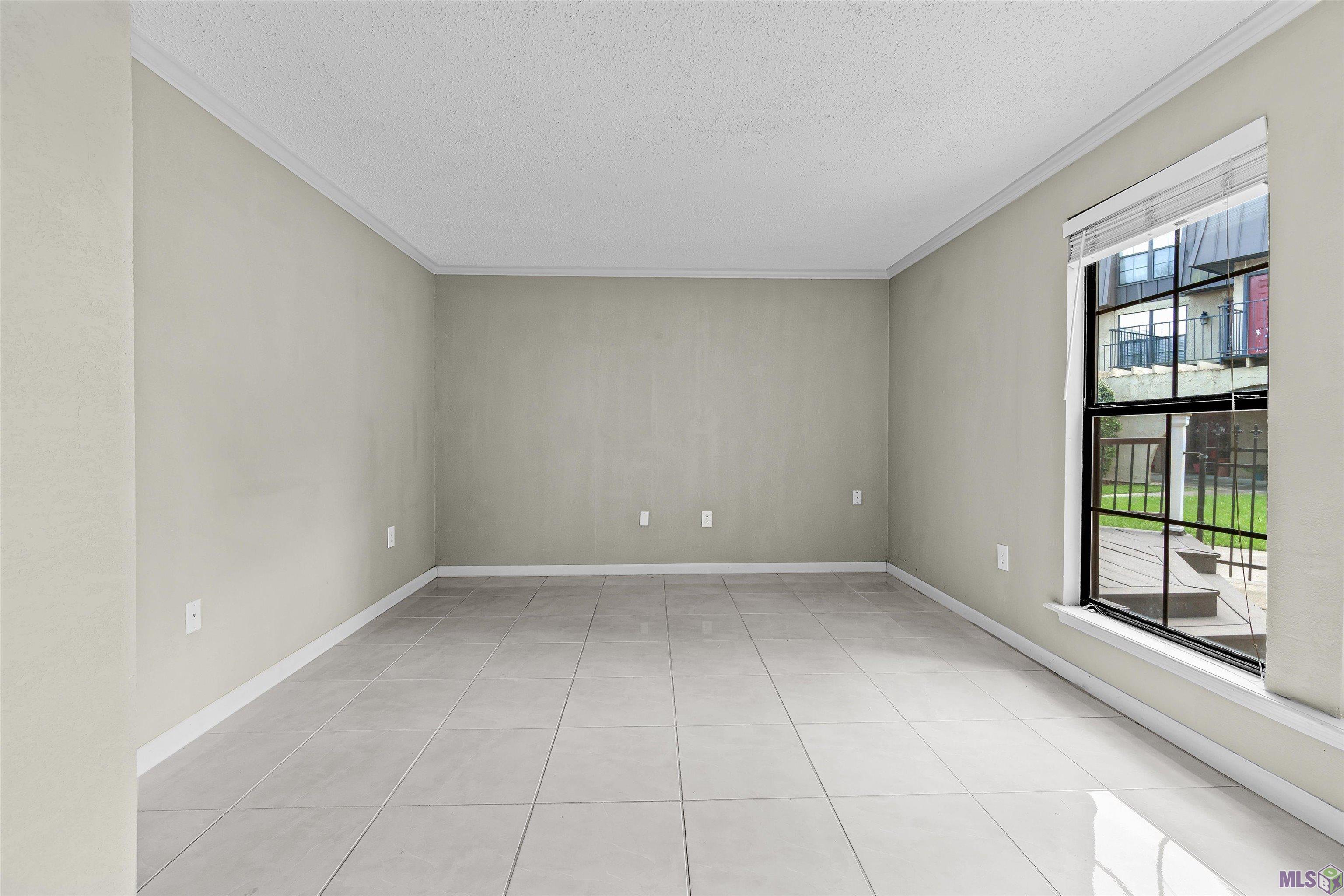 10288 West Winston Avenue, Unit 3 Baton Rouge, LA 70809 - Photo 2 of 19