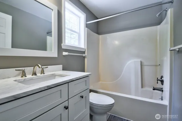 $875,000 | 4840 Grand Fir Lane Northwest, Olympia, WA 98502