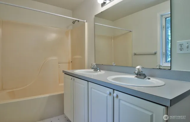 $875,000 | 4840 Grand Fir Lane Northwest, Olympia, WA 98502