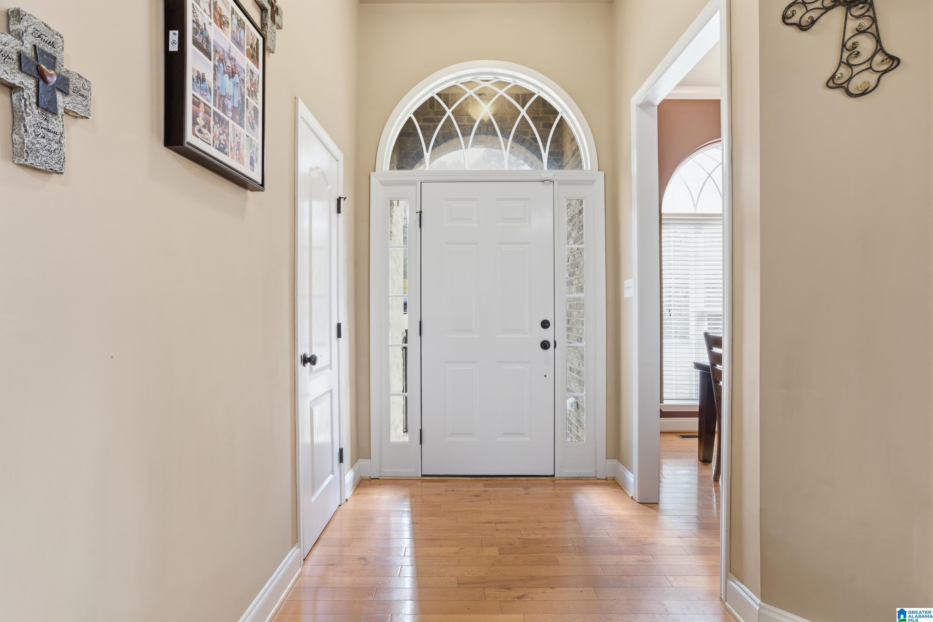 231 Magnolia Circle Warrior, AL 35180 - Photo 4 of 52