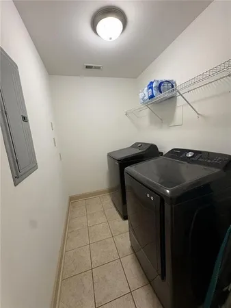 $2,000 | 804 Madison Ln S East, Smyrna, GA 30080
