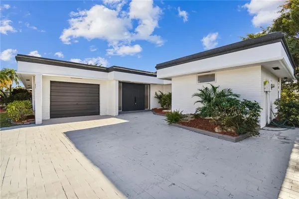 $5,000 | 5704 South Travelers Palm Lane, Tamarac, FL 33319