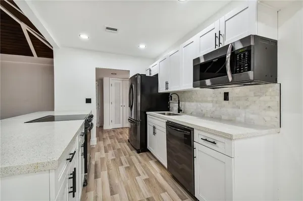 $4,800 | 5704 South Travelers Palm Lane, Tamarac, FL 33319