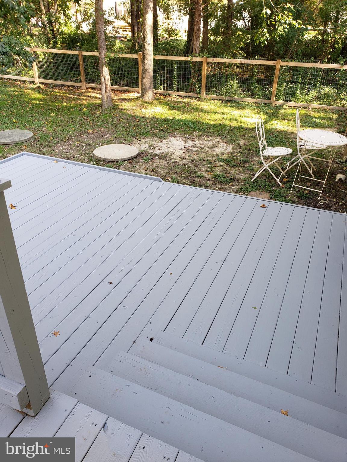 10577 Watonga Road Chestertown, MD 21620 - Photo 23 of 33 Multi-level Deck. Lower Deck to fenced area