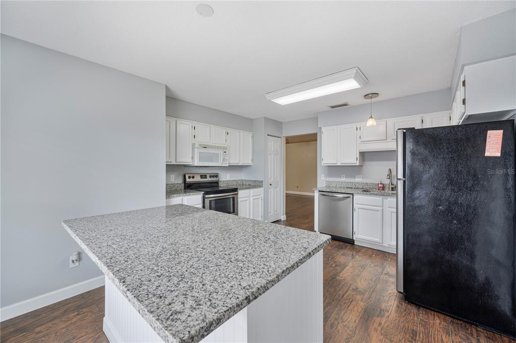 941 Devonshire Way Lake Wales, FL 33853 - Photo 23 of 34