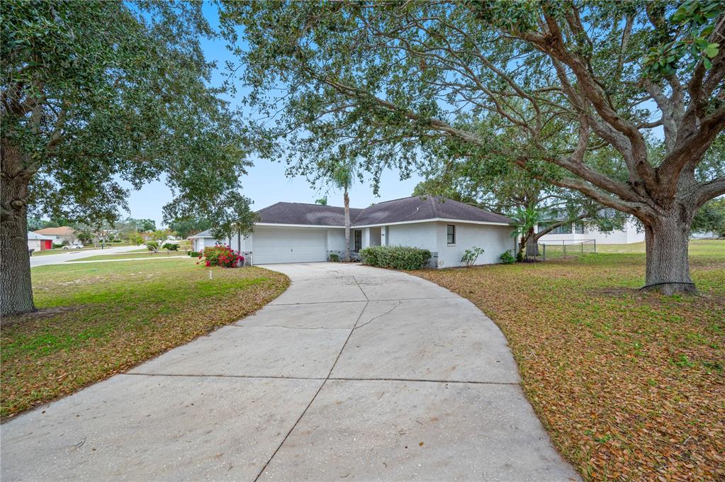 941 Devonshire Way Lake Wales, FL 33853 - Photo 4 of 34