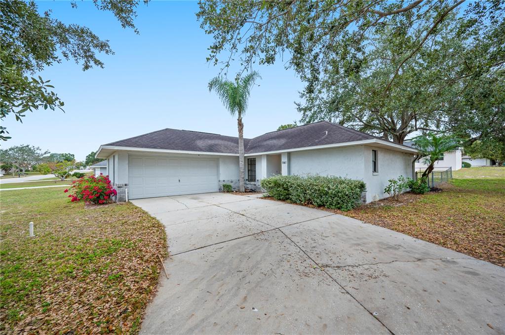 941 Devonshire Way Lake Wales, FL 33853 - Photo 5 of 34