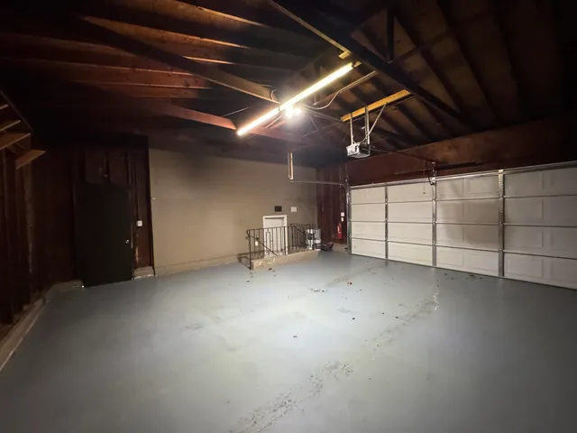 a view of a garage room