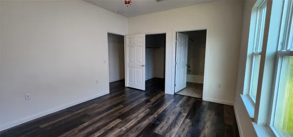 $1,550 | 6206 Lacey Oak Drive, Hitchcock, TX 77563