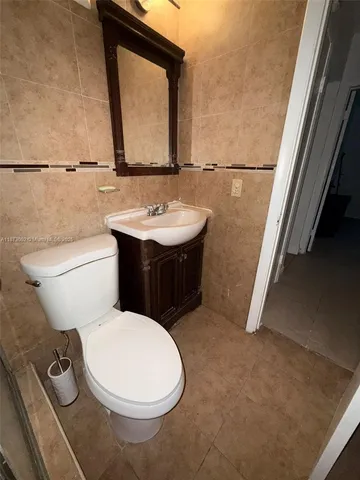 $2,900 | 282 Northwest 98th Street, Miami, FL 33150