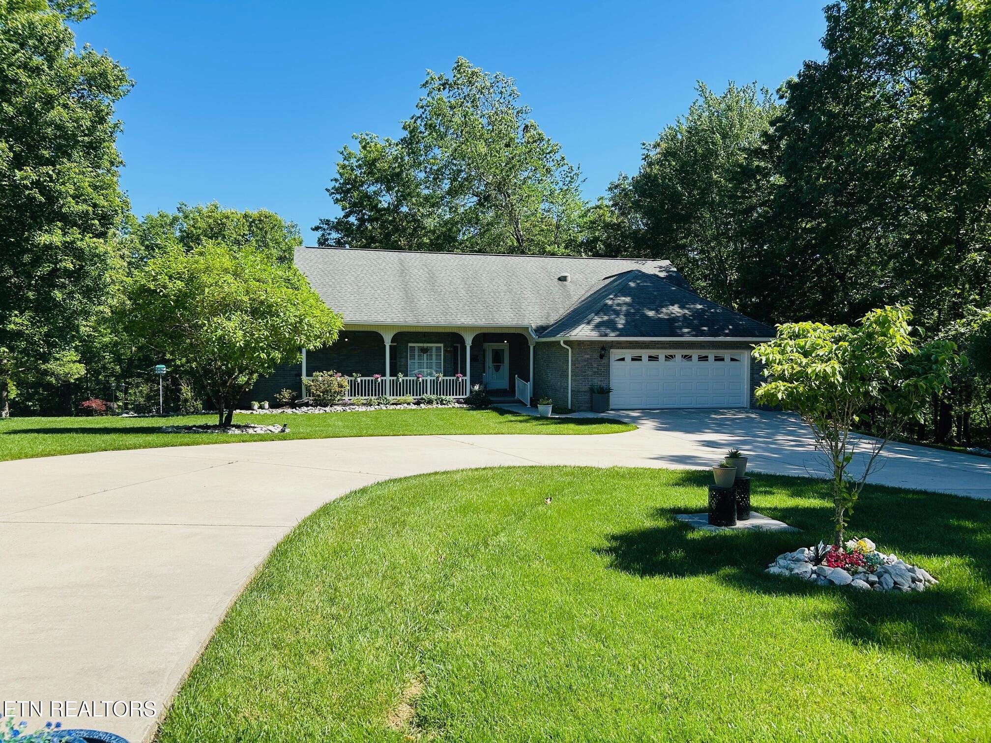 260 Rotherham Drive Crossville, TN 38558 - Photo 2 of 55 IMG_8074