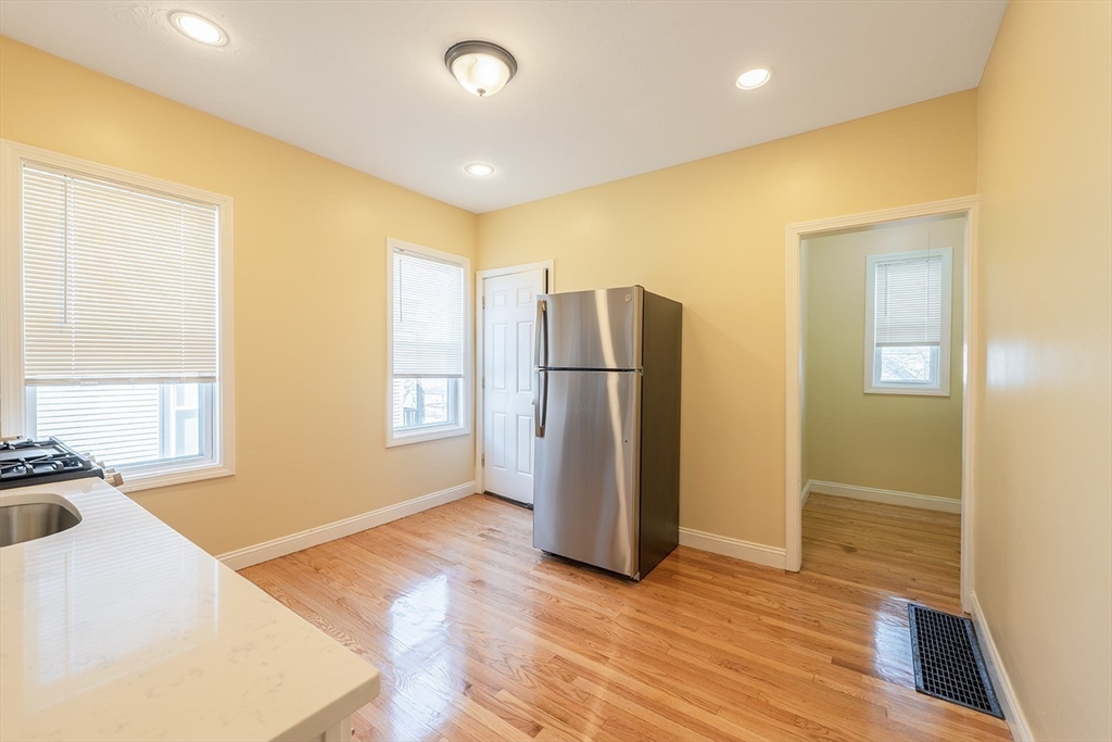 19 Dunlap Street Boston, MA 02124 - Photo 11 of 19