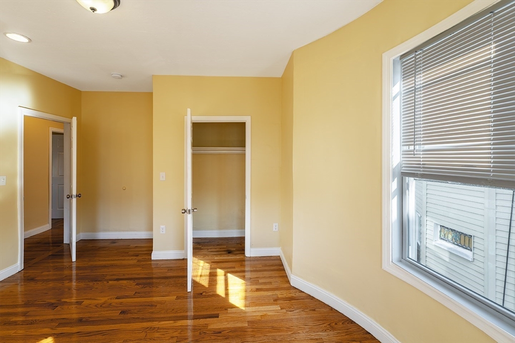 19 Dunlap Street Boston, MA 02124 - Photo 4 of 19
