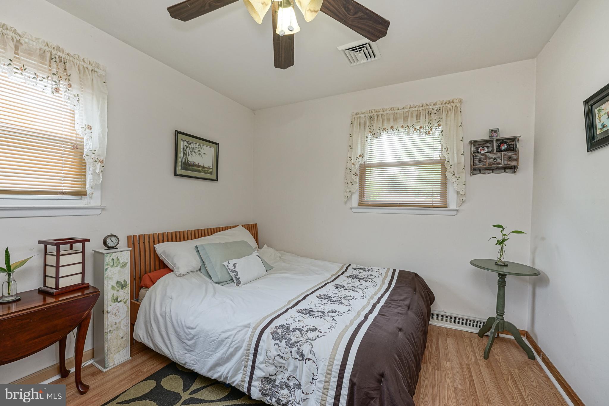 612 Cornwall Road Sewell, NJ 08080 - Photo 19 of 35 Master Bedroom w/Ceiling Fan