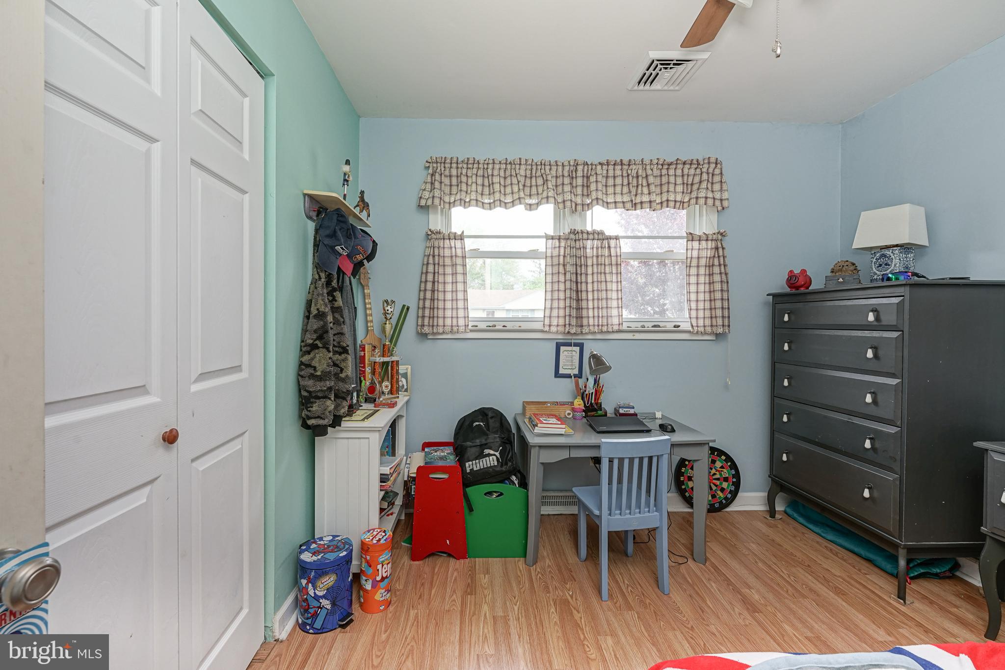 612 Cornwall Road Sewell, NJ 08080 - Photo 27 of 35 3rd Bedroom w/Ceiling Fan