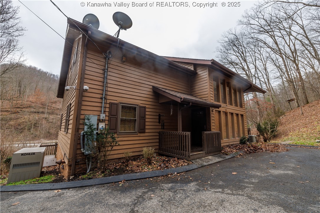 215 Myrtle Webb Road Chapmanville, WV 25508 - Photo 23 of 49 Gallery Image 23