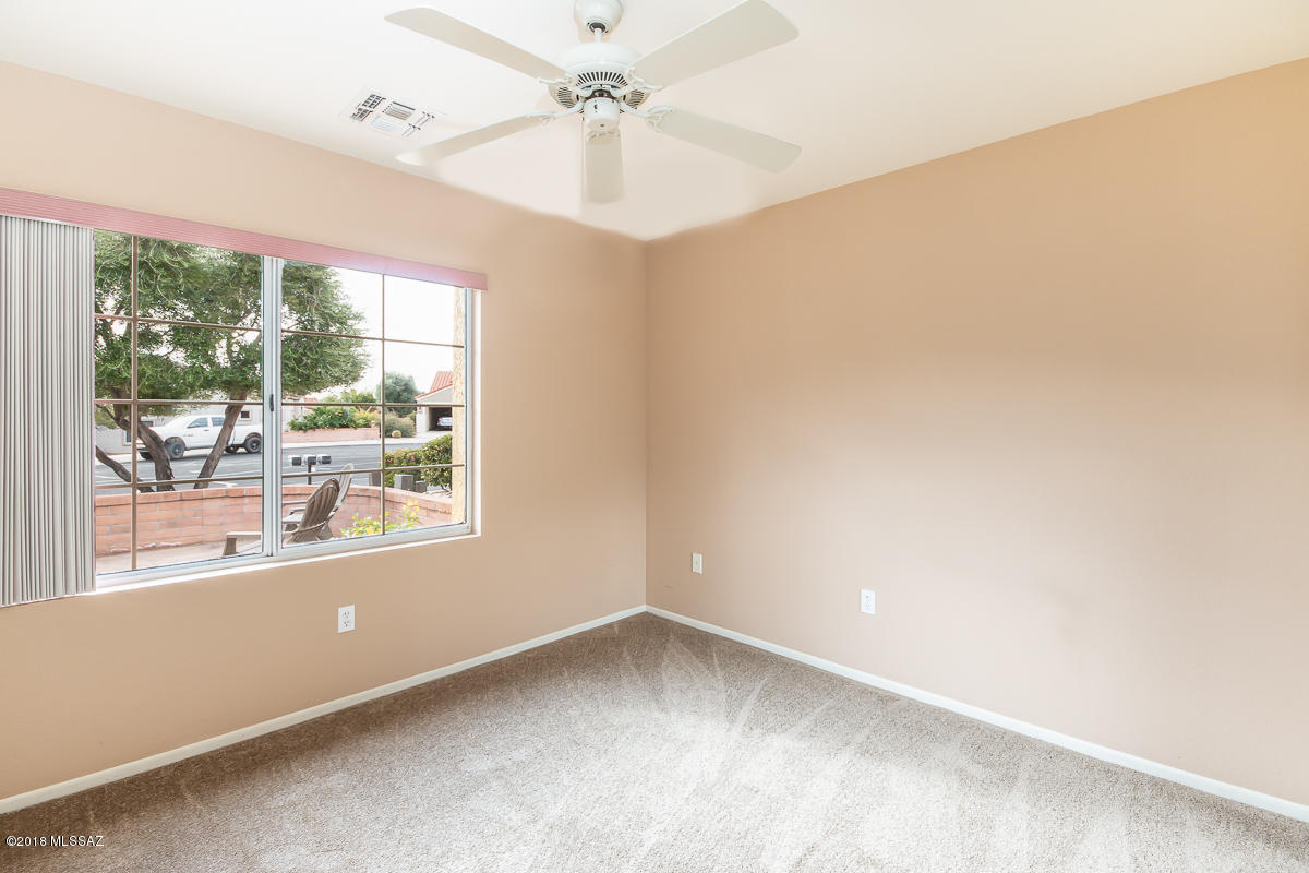 923 East Royal Oak Road Tucson, AZ 85755 - Photo 16 of 25