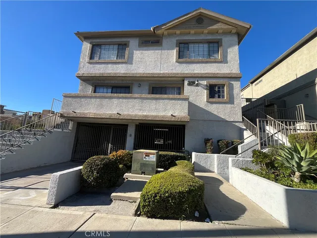 $2,200 | 257 East Santa Anita Avenue, Unit 202, Burbank, CA 91502