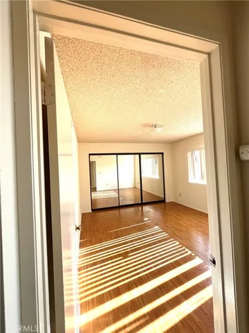 $2,200 | 257 East Santa Anita Avenue, Unit 202, Burbank, CA 91502