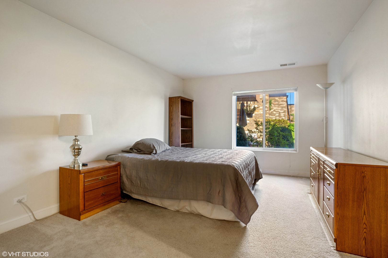 729 Limerick Lane, Unit 1B Schaumburg, IL 60193 - Photo 8 of 14