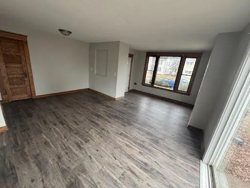 $300,000 | 216 5th Avenue South, South St. Paul, MN 55075