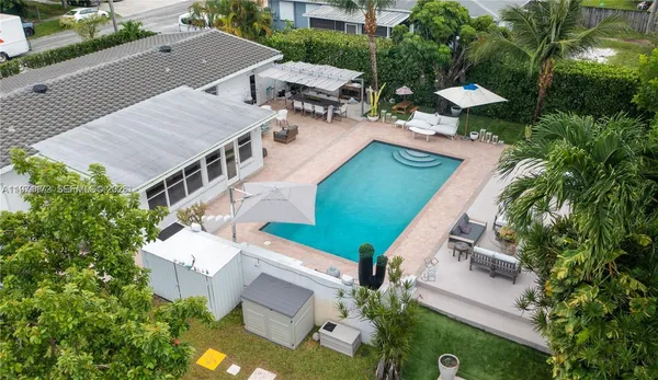 $6,000 | 31 Southwest 6th Street, Hallandale Beach, FL 33009