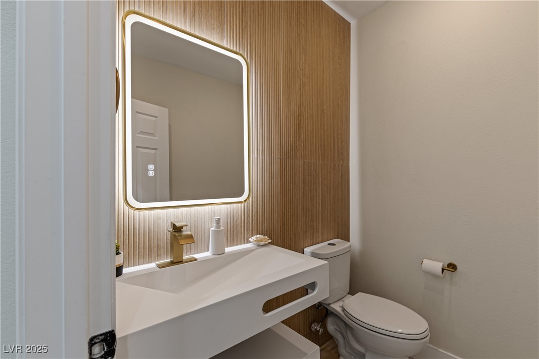 17 Winding Road Henderson, NV 89052 - Photo 14 of 94