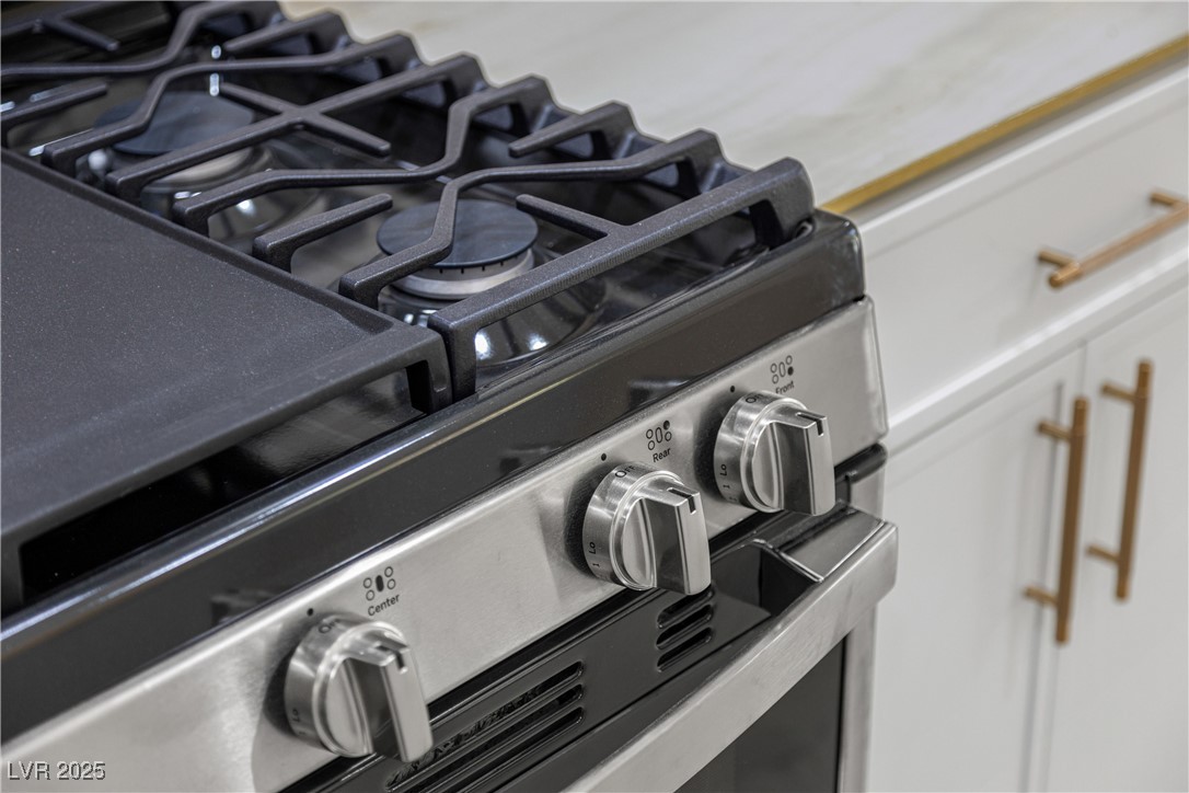 17 Winding Road Henderson, NV 89052 - Photo 26 of 94