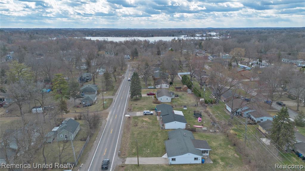 945 North Commerce Road Commerce Township, MI 48382 - Photo 54 of 59