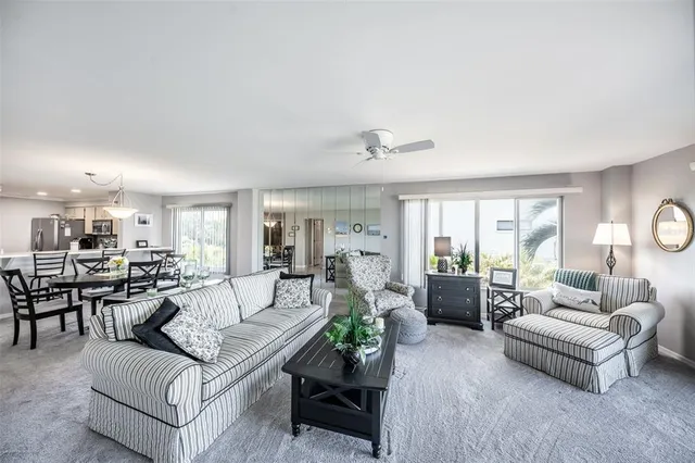 $4,000 | 1477 Park Beach Circle, Unit 11, Punta Gorda, FL 33950