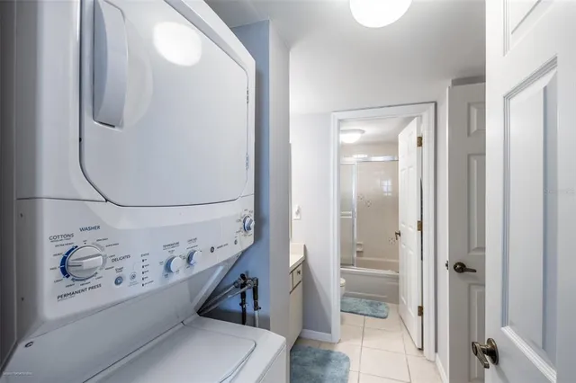 $4,000 | 1477 Park Beach Circle, Unit 11, Punta Gorda, FL 33950