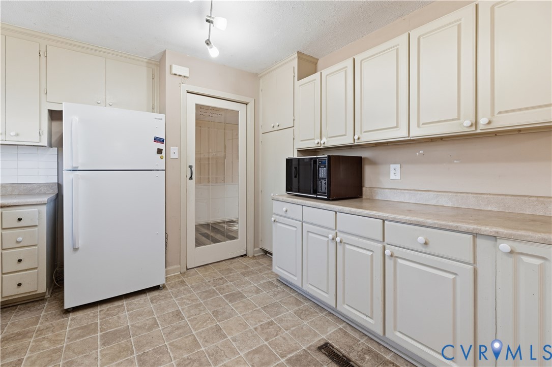 3122 Comet Road Henrico, VA 23294 - Photo 8 of 25 Gallery Image 8