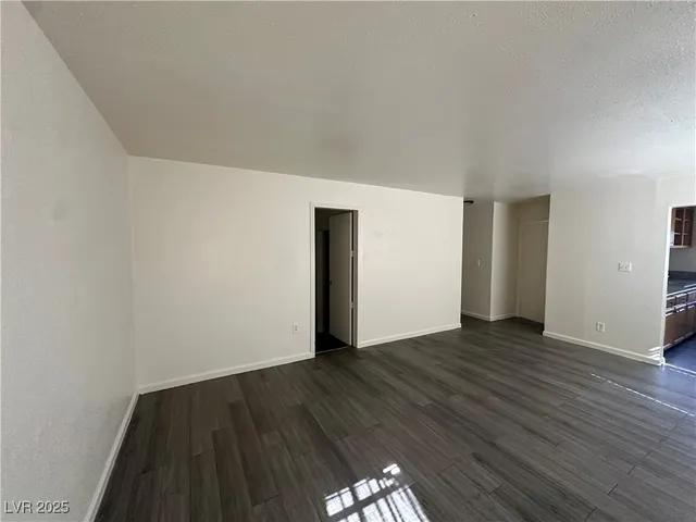 $975 | 231 North 14th Street, Unit D, Las Vegas, NV 89101