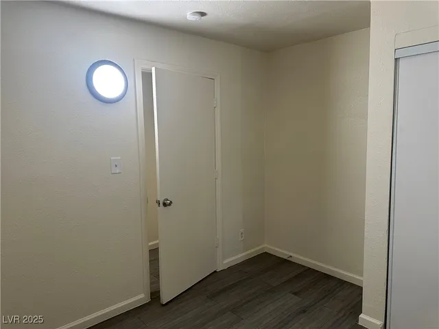 $975 | 231 North 14th Street, Unit D, Las Vegas, NV 89101