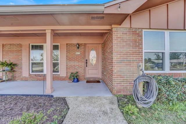 $359,999 | 301 Floyd Drive, Lynn Haven, FL 32444