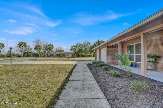 $359,999 | 301 Floyd Drive, Lynn Haven, FL 32444