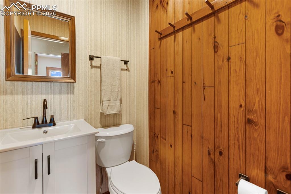 351 Porphry Road Florissant, CO 80816 - Photo 19 of 43 1/2 bath