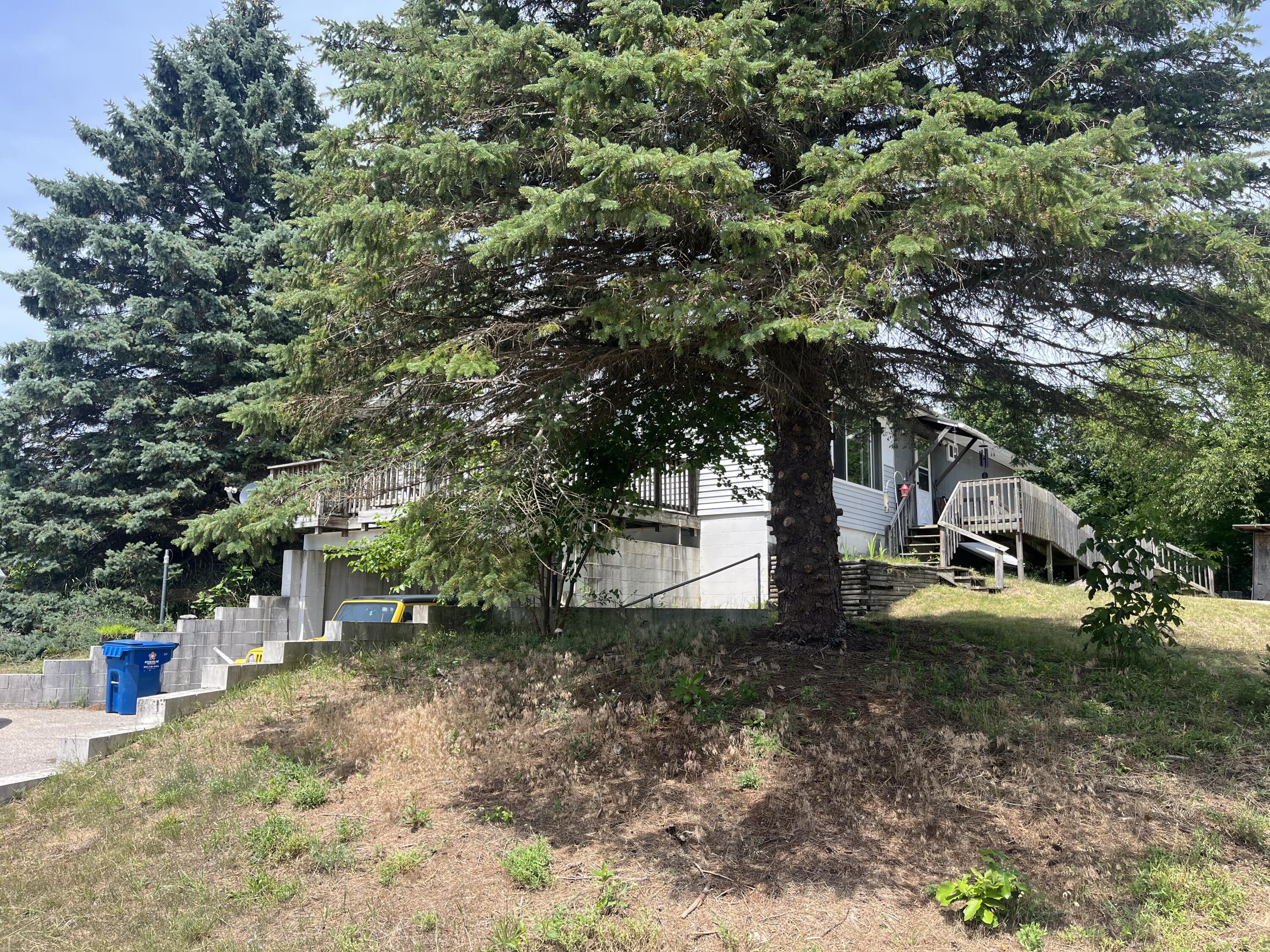 6233 Thorpe Road Manistee, MI 49660 - Photo 6 of 29 IMG_0673