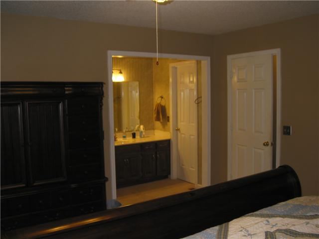 3525 Shakertown Road Antioch, TN 37013 - Photo 14 of 17 View of Master bath and door to Walk-in Closet