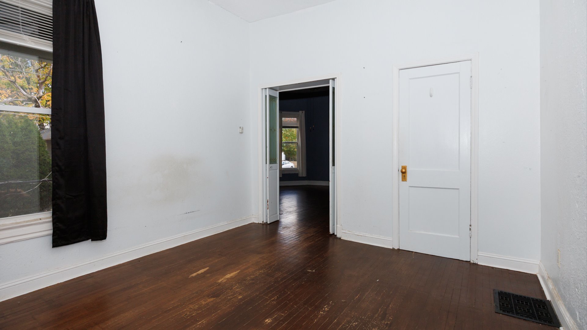 802 South Madison Street Bloomington, IL 61701 - Photo 14 of 33