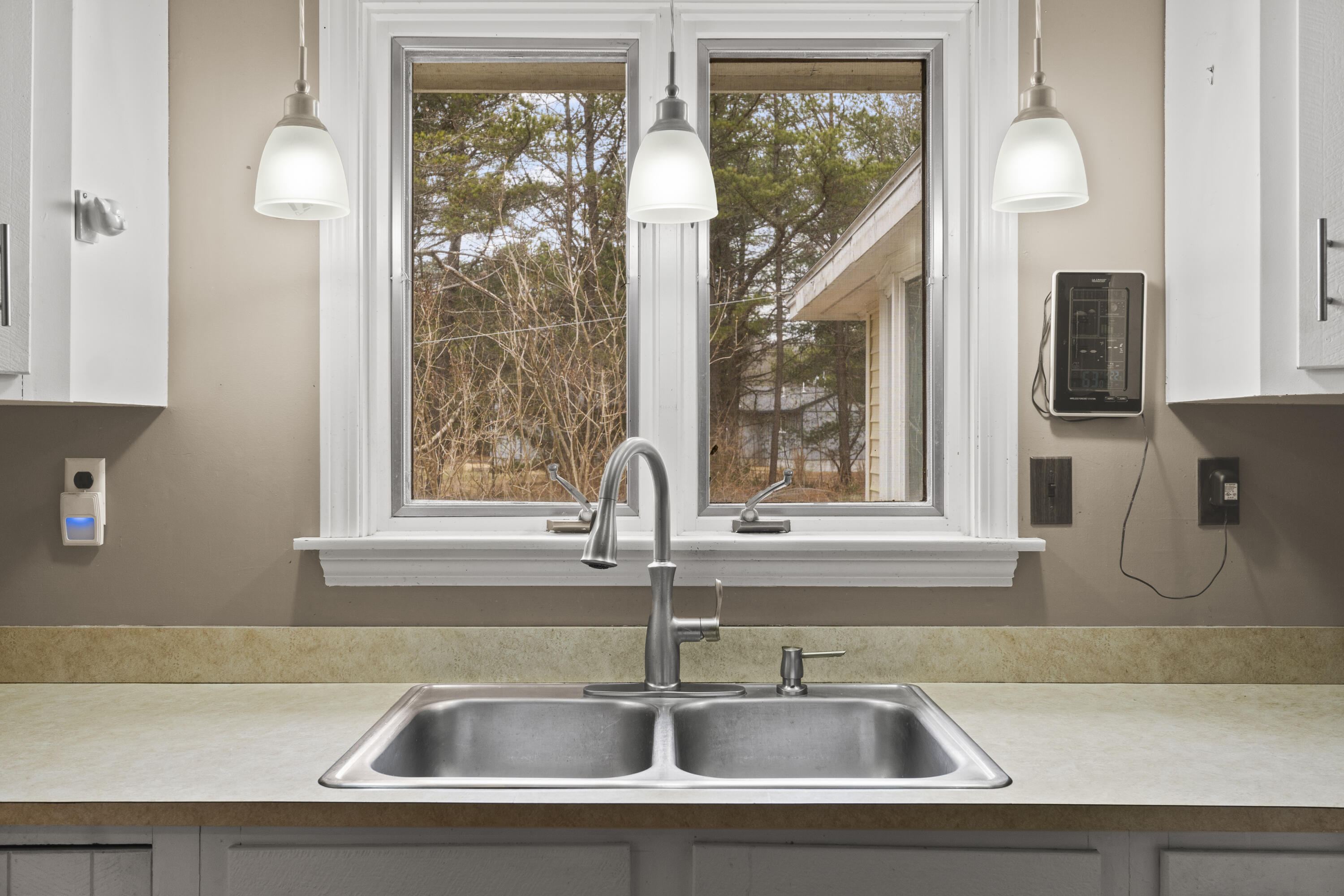 2 Raymond Road Topsham, ME 04086 - Photo 6 of 51 2 Raymond Rd_117