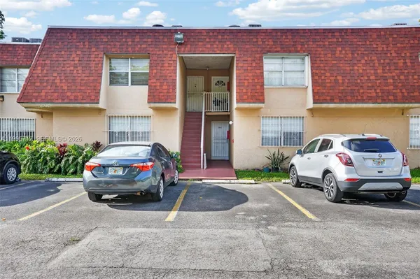 $255,000 | 200 Northwest 107th Avenue, Unit 104, Miami, FL 33172