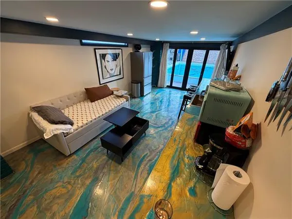 $1,800 | 4025 Vendome Place, Unit POOLH, New Orleans, LA 70125