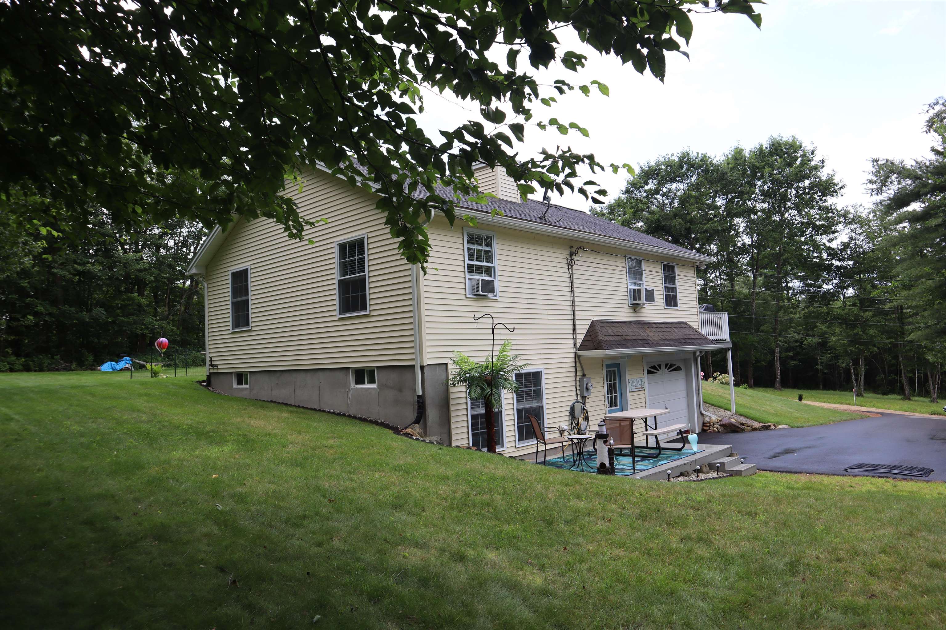 46 Blueberry Lane Barnstead, NH 03225 - Photo 5 of 28 Gallery Image 5