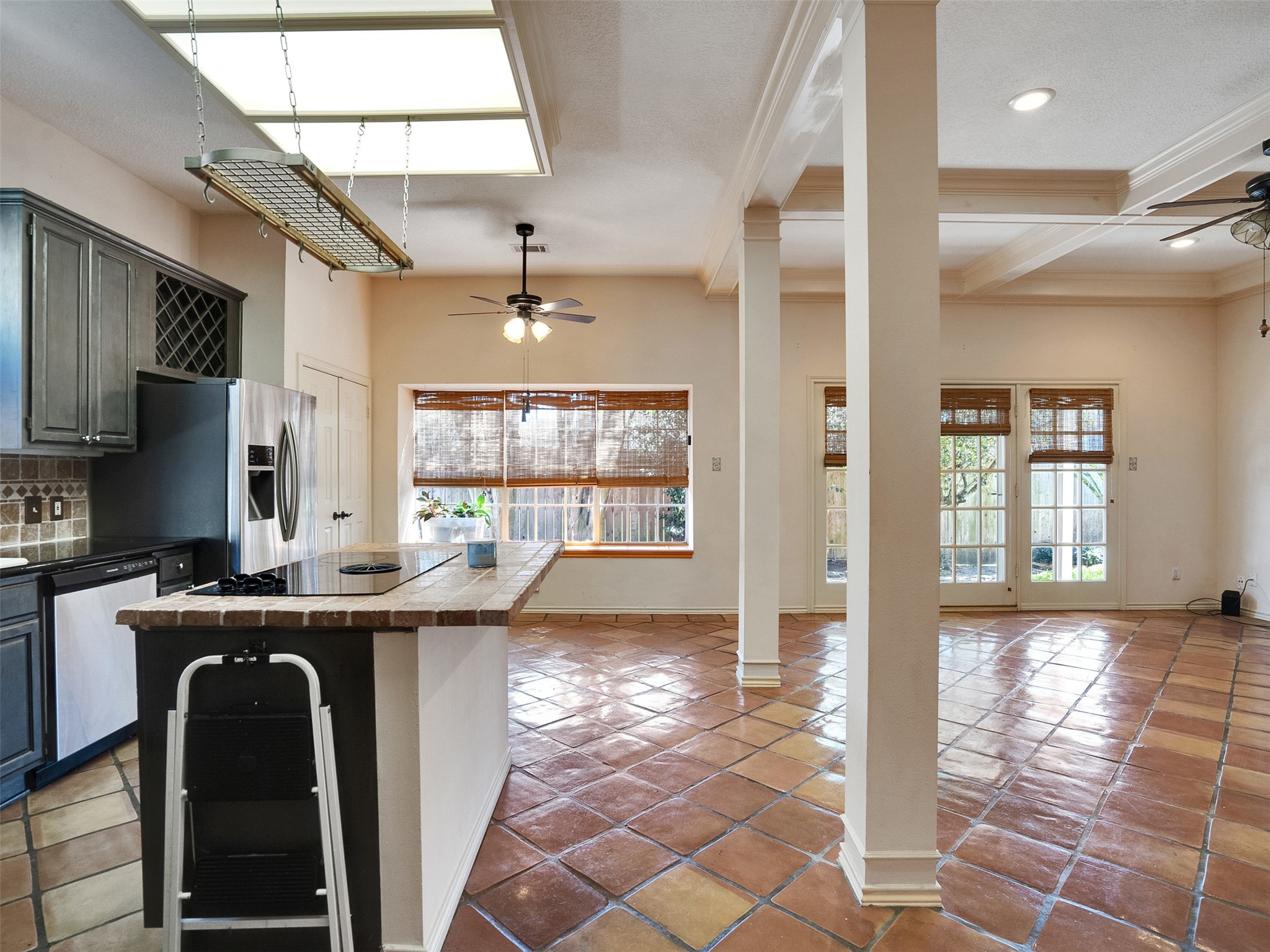 16735 Manningtree Lane Spring, TX 77379 - Photo 22 of 47 Eat-in Kitchen space