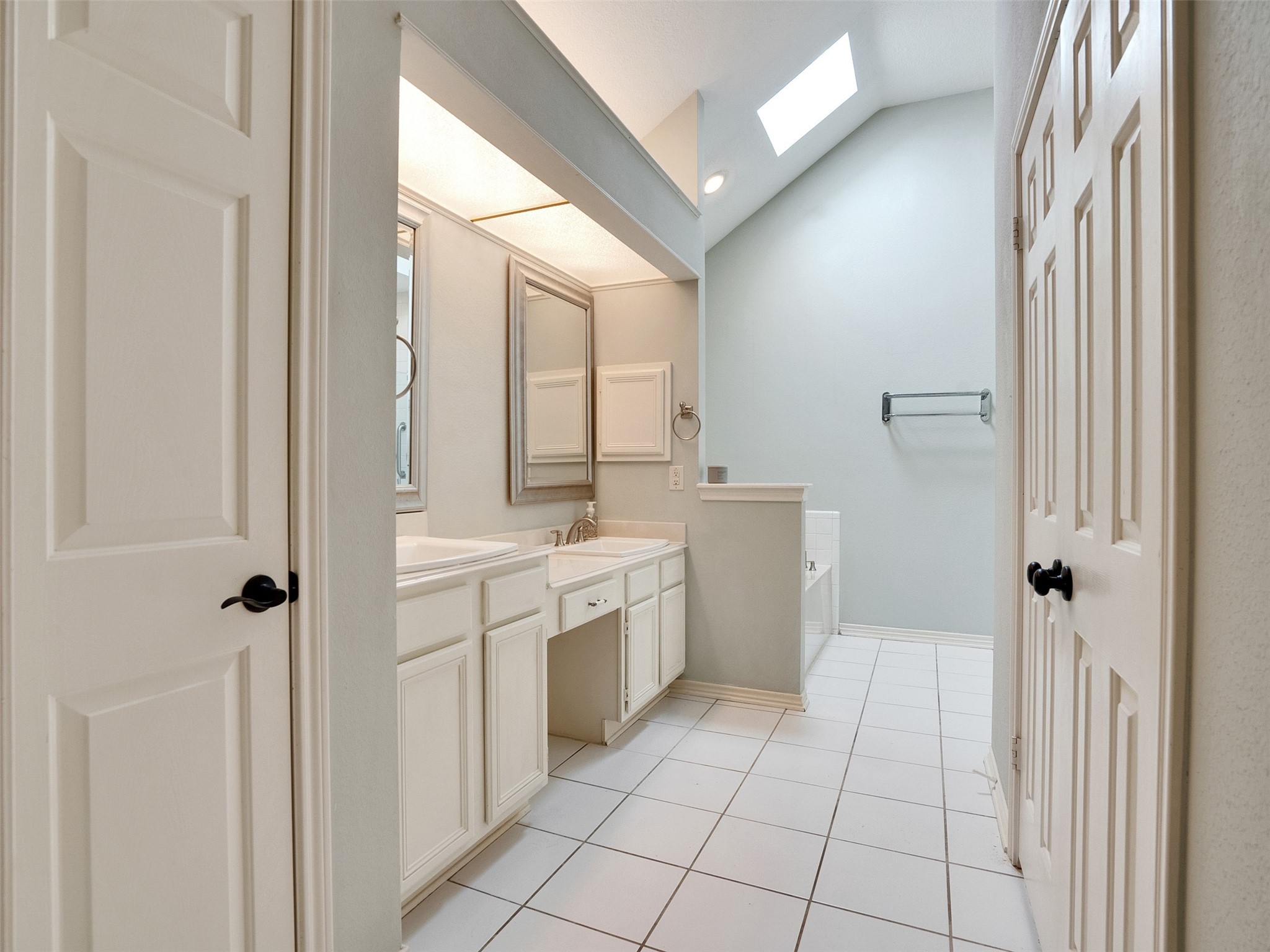 16735 Manningtree Lane Spring, TX 77379 - Photo 29 of 47 primary en-suite