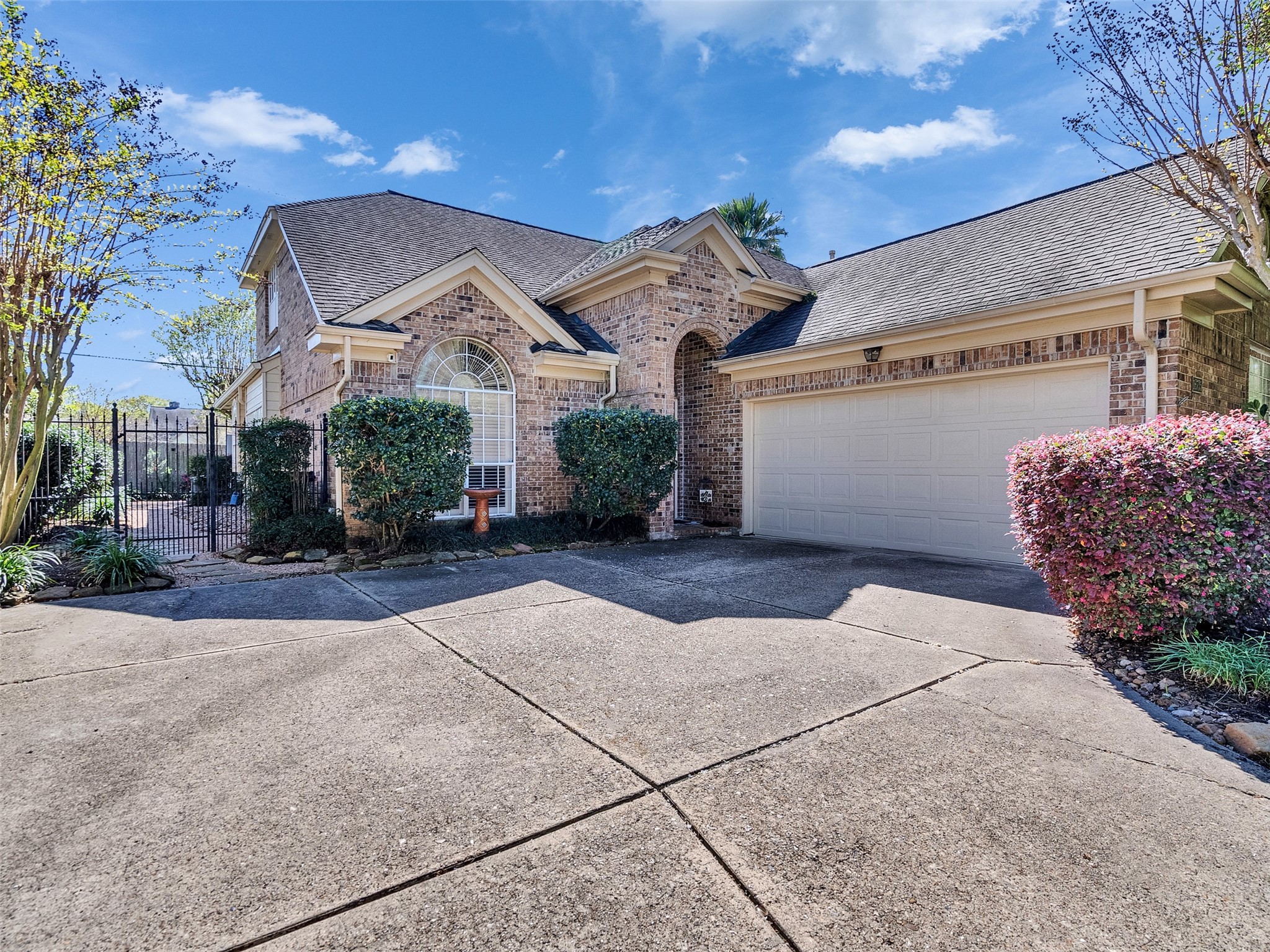 16735 Manningtree Lane Spring, TX 77379 - Photo 3 of 47 extra parking