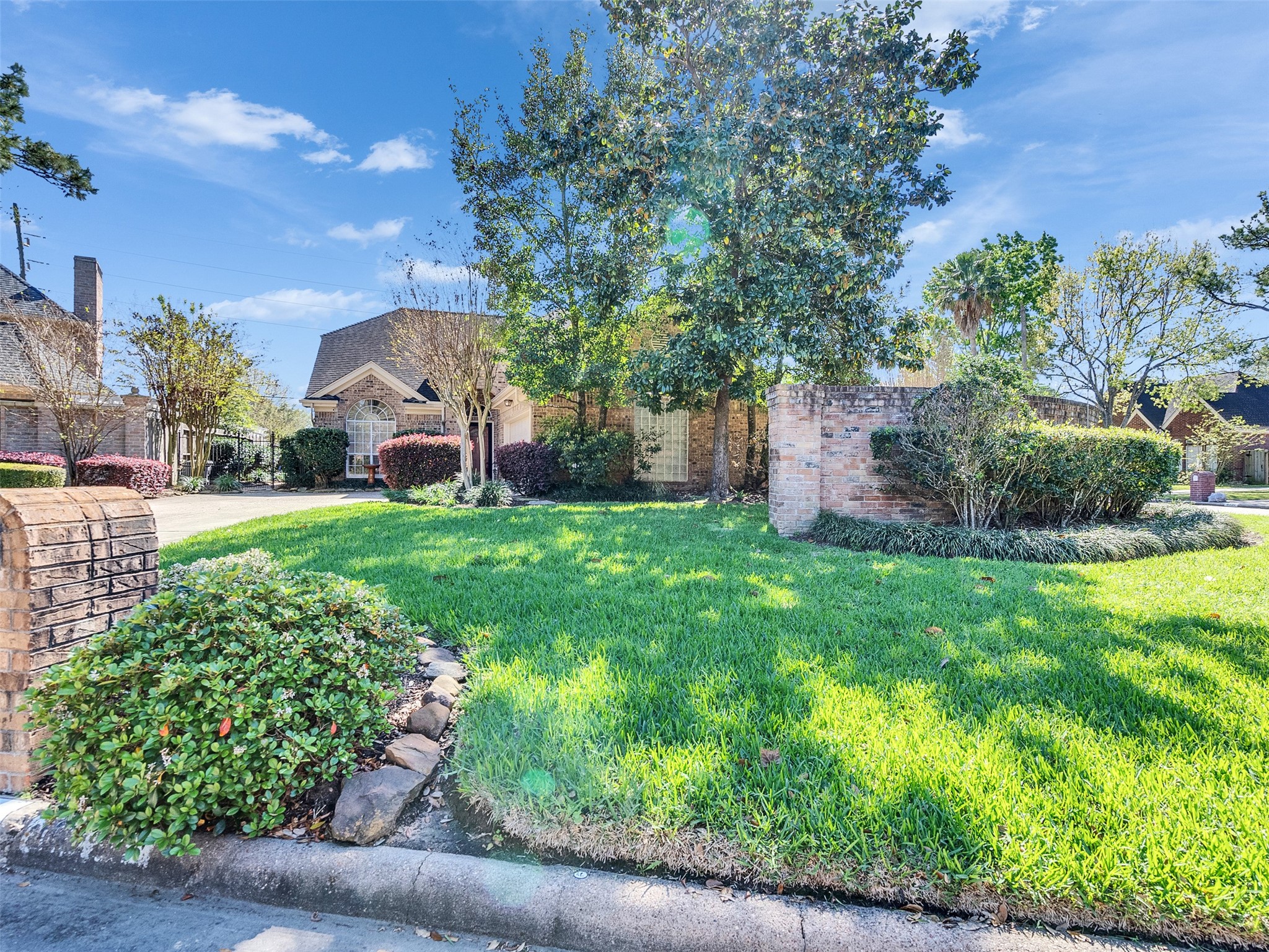 16735 Manningtree Lane Spring, TX 77379 - Photo 5 of 47 manicured front lawn